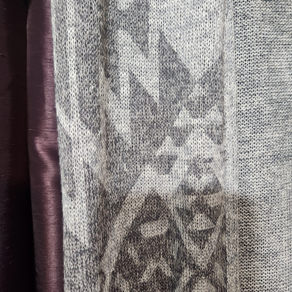 I'm In Love With Derek Aztec Open Front Hooded Cardigan Small Gray - Picture 4 of 16